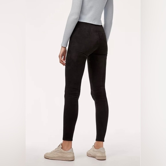 Aritiza Wilfred - Daria pant suede - Picture 3 of 9